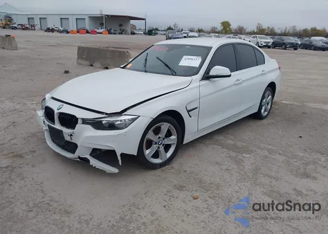 2017 BMW 330I xDrive z USA, uszkodzony, nr VIN WBA8D9G36HNU66295